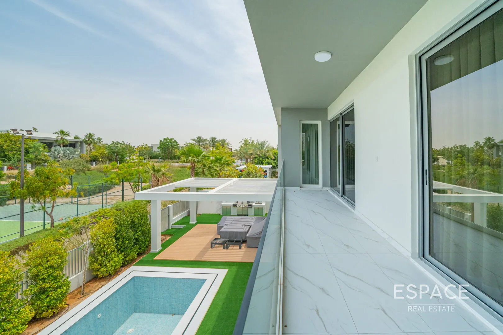 PropertiesGalleryCamera