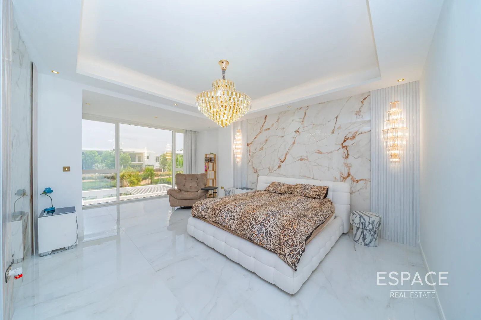 single static gallery