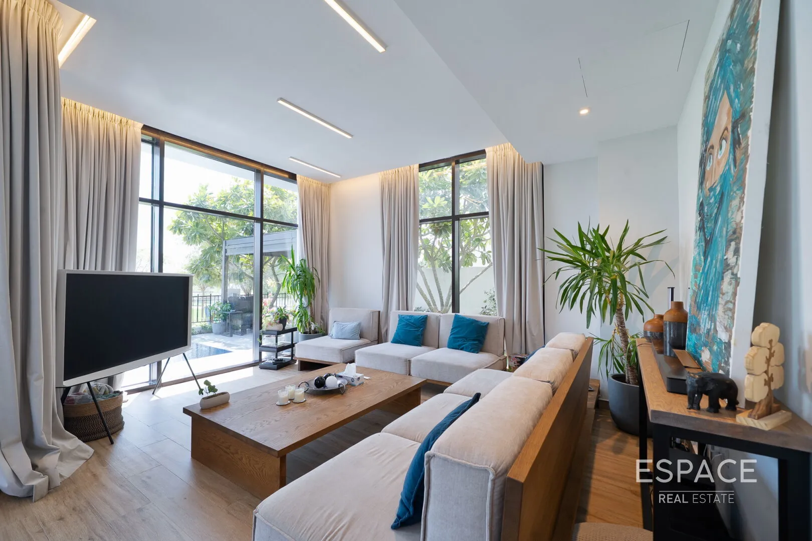 single static gallery