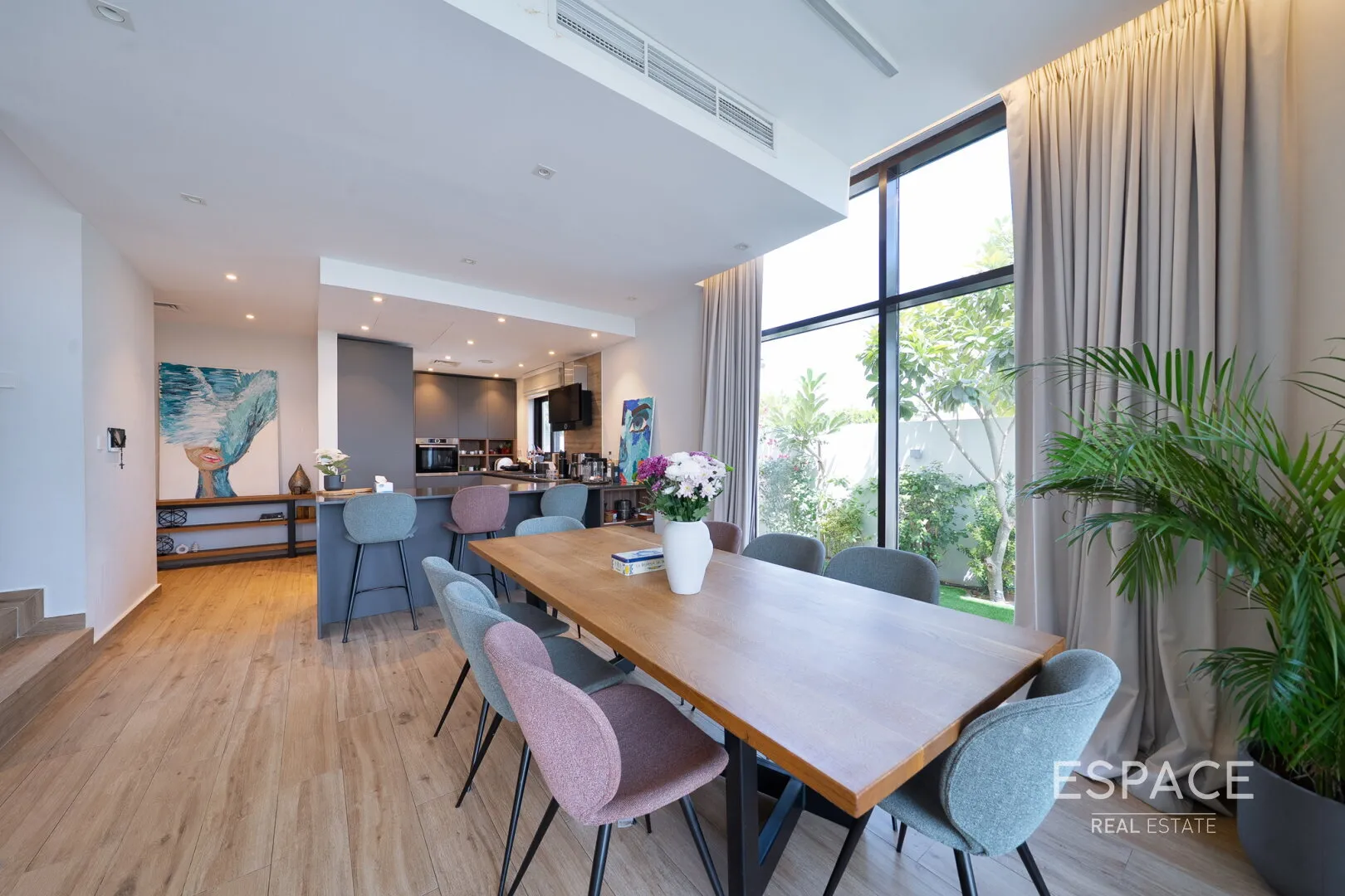 single static gallery