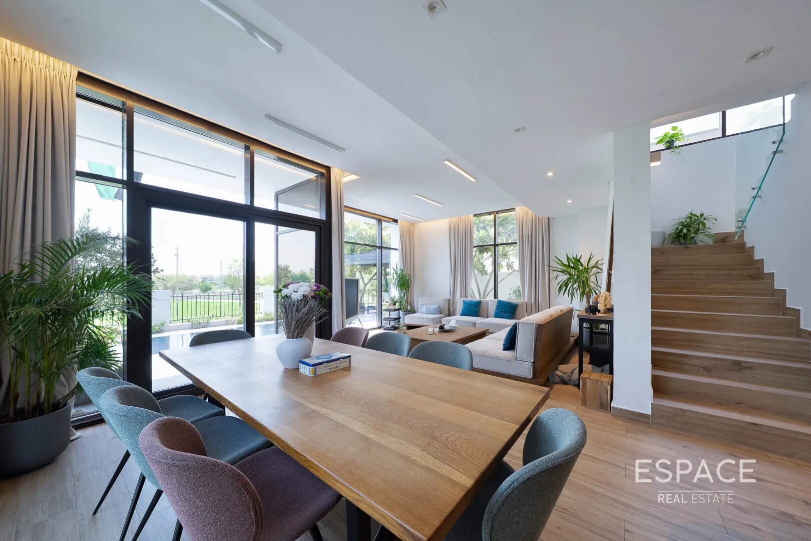 single static gallery