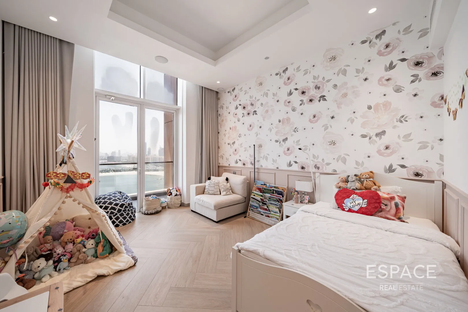 PropertiesGalleryCamera