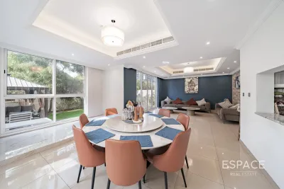 West Village, Al Furjan, Dubai - Espace