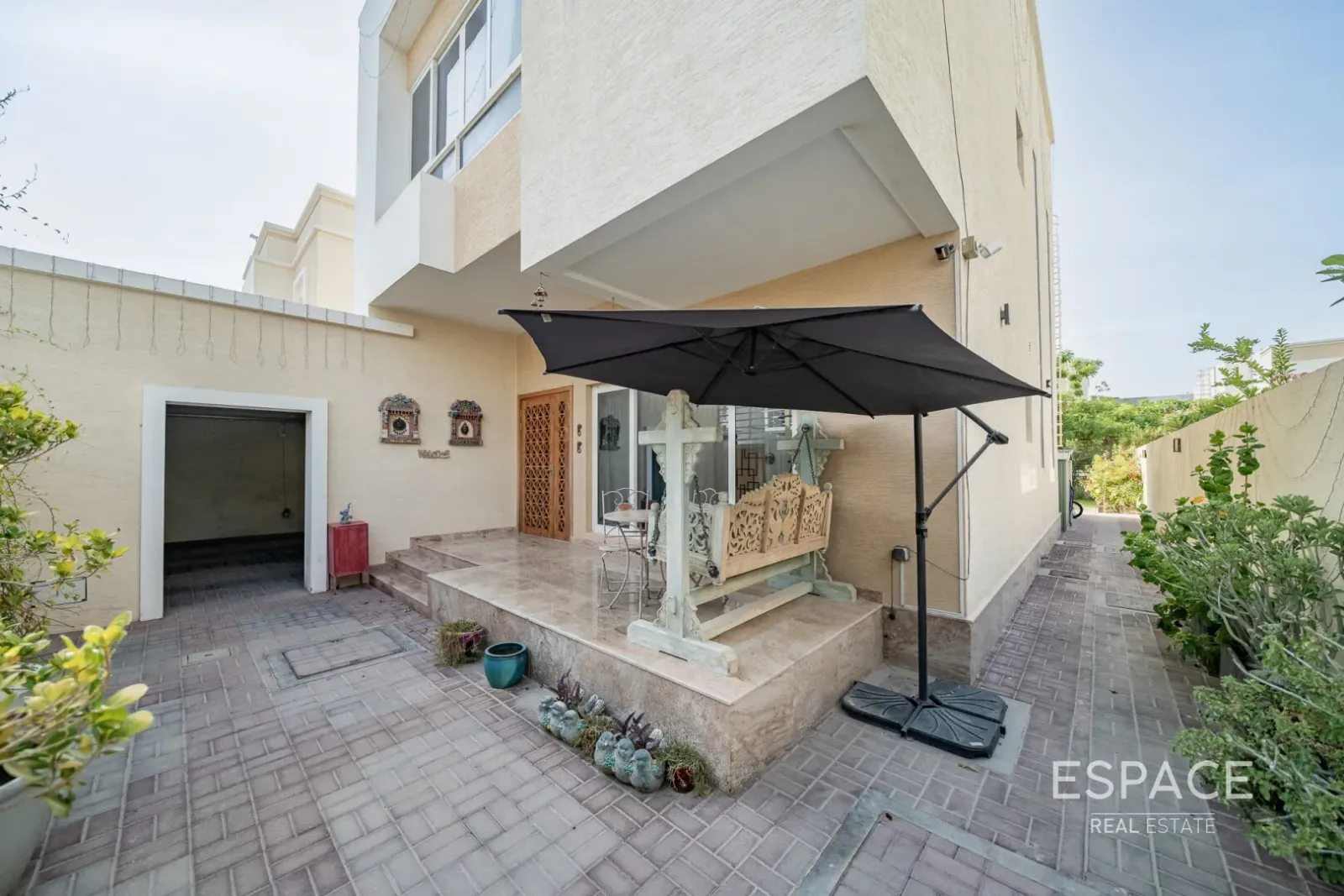 PropertiesGalleryCamera