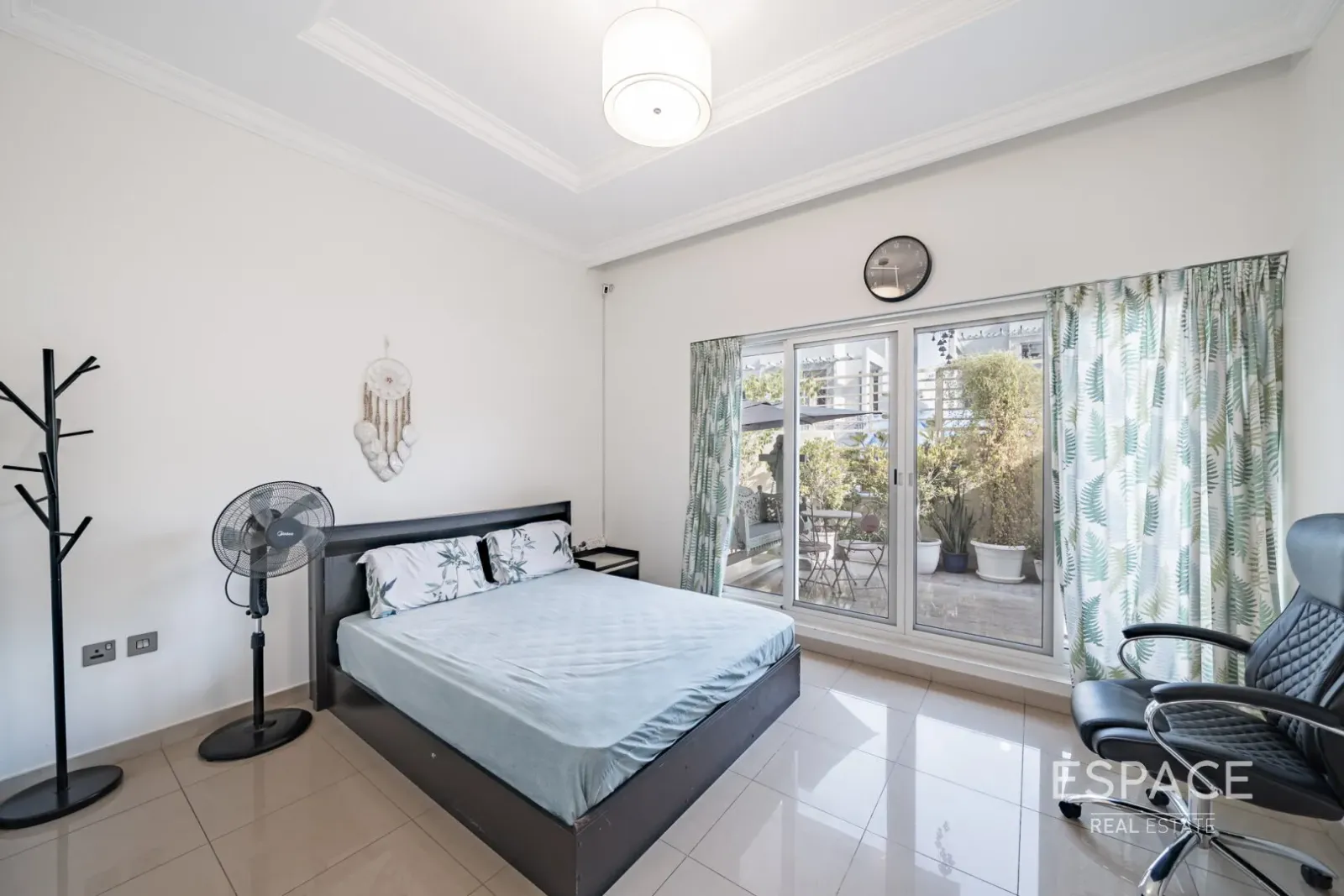 PropertiesGalleryCamera