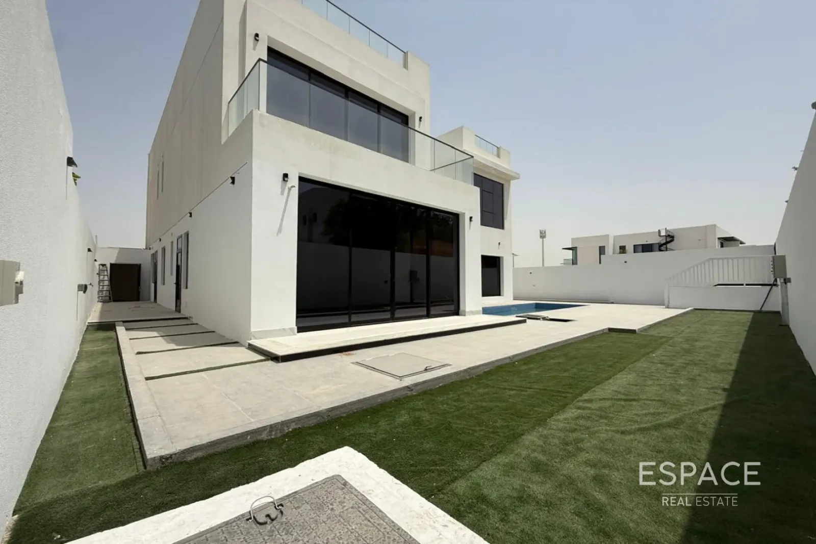 PropertiesGalleryCamera