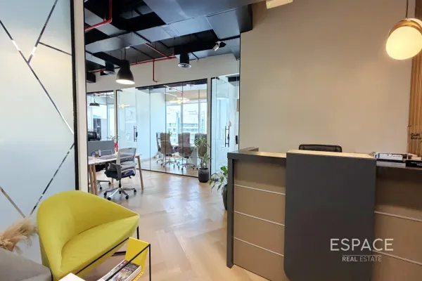 I Rise Tower, Barsha Heights, Dubai - Espace