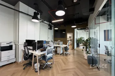 I Rise Tower, Barsha Heights, Dubai - Espace