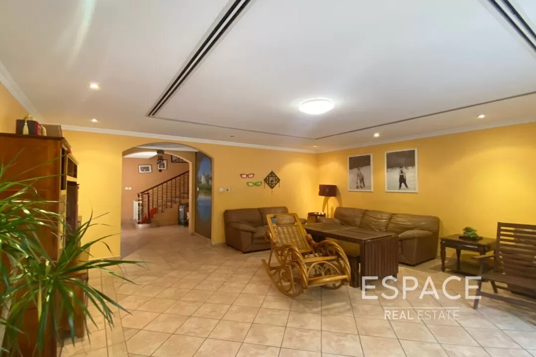 single static gallery