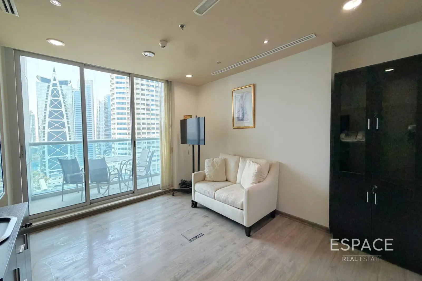 PropertiesGalleryCamera
