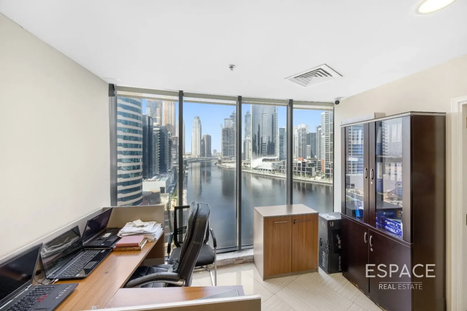 PropertiesGalleryCamera