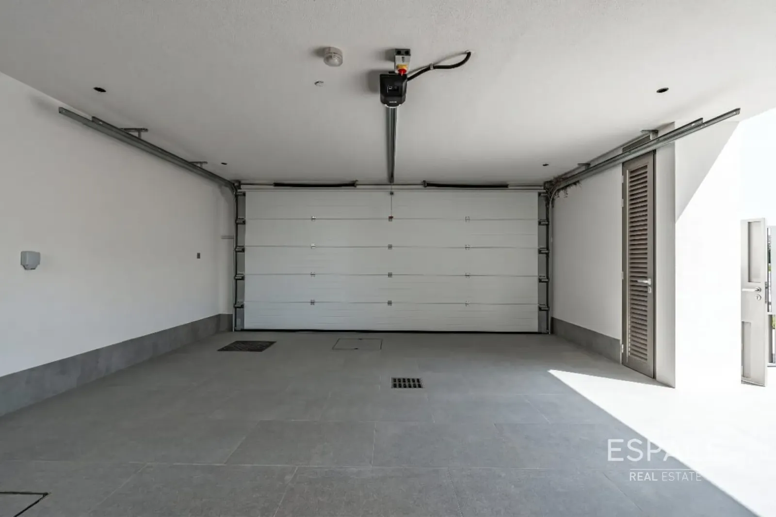 PropertiesGalleryCamera