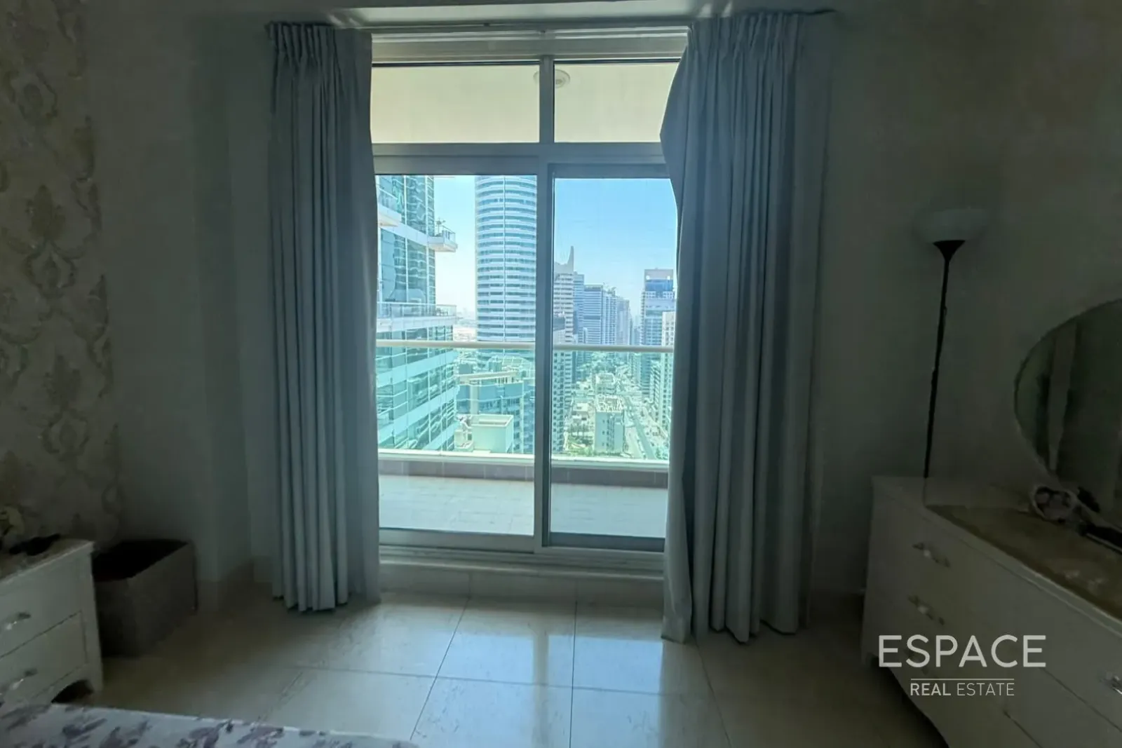 PropertiesGalleryCamera