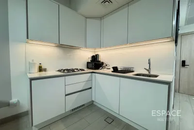 Luma 21, Jumeirah Village Circle, Dubai - Espace