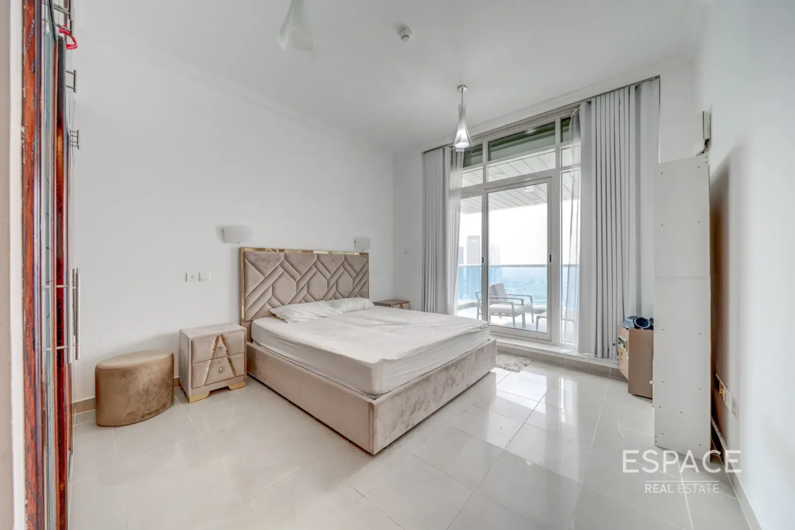 PropertiesGalleryCamera