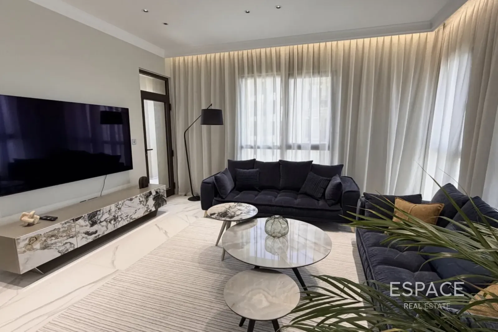 PropertiesGalleryCamera