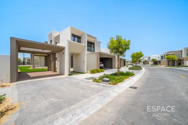 Jebel Ali Village Villas, Jebel Ali, Dubai - Espace