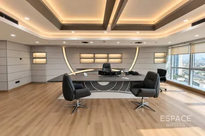 Jumeirah Business Centre 2, Jumeirah Lake Towers, Dubai - Espace