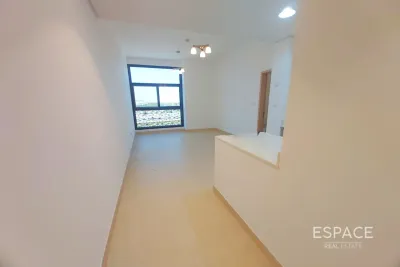 Iris Amber, Al Jaddaf, Dubai - Espace