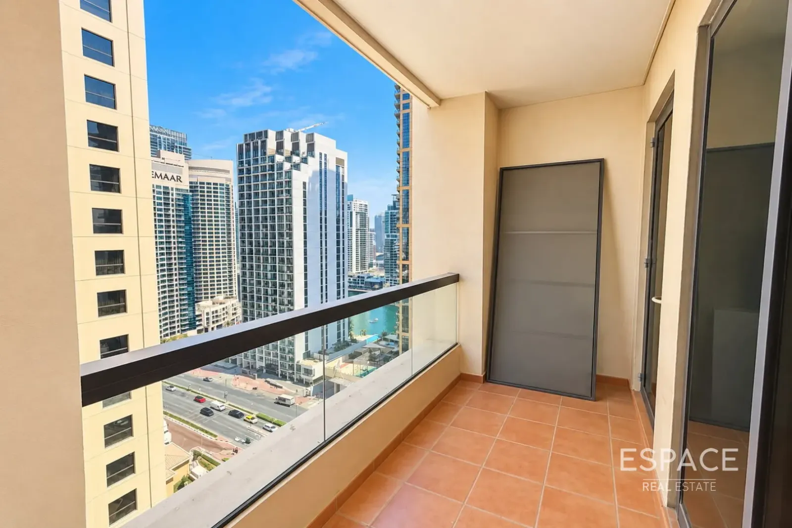 PropertiesGalleryCamera