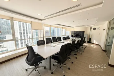 Fortune Tower, Jumeirah Lake Towers, Dubai - Espace