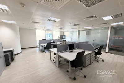 Fortune Tower, Jumeirah Lake Towers, Dubai - Espace