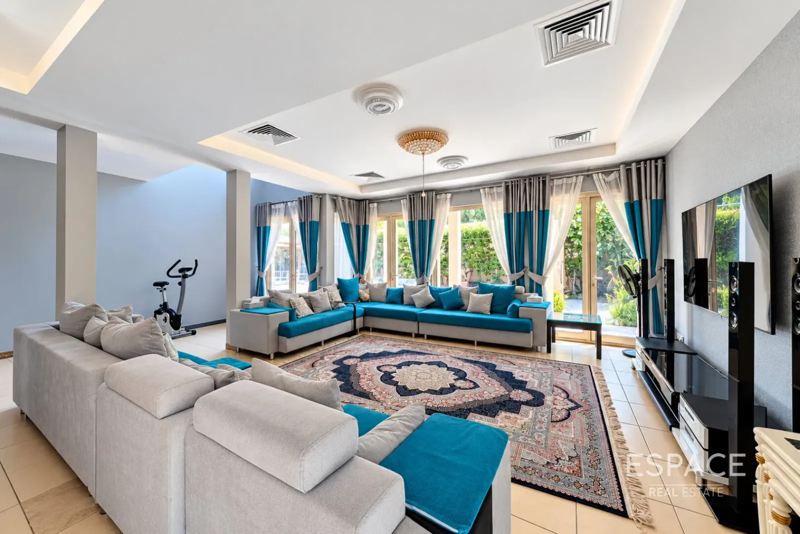 PropertiesGalleryCamera