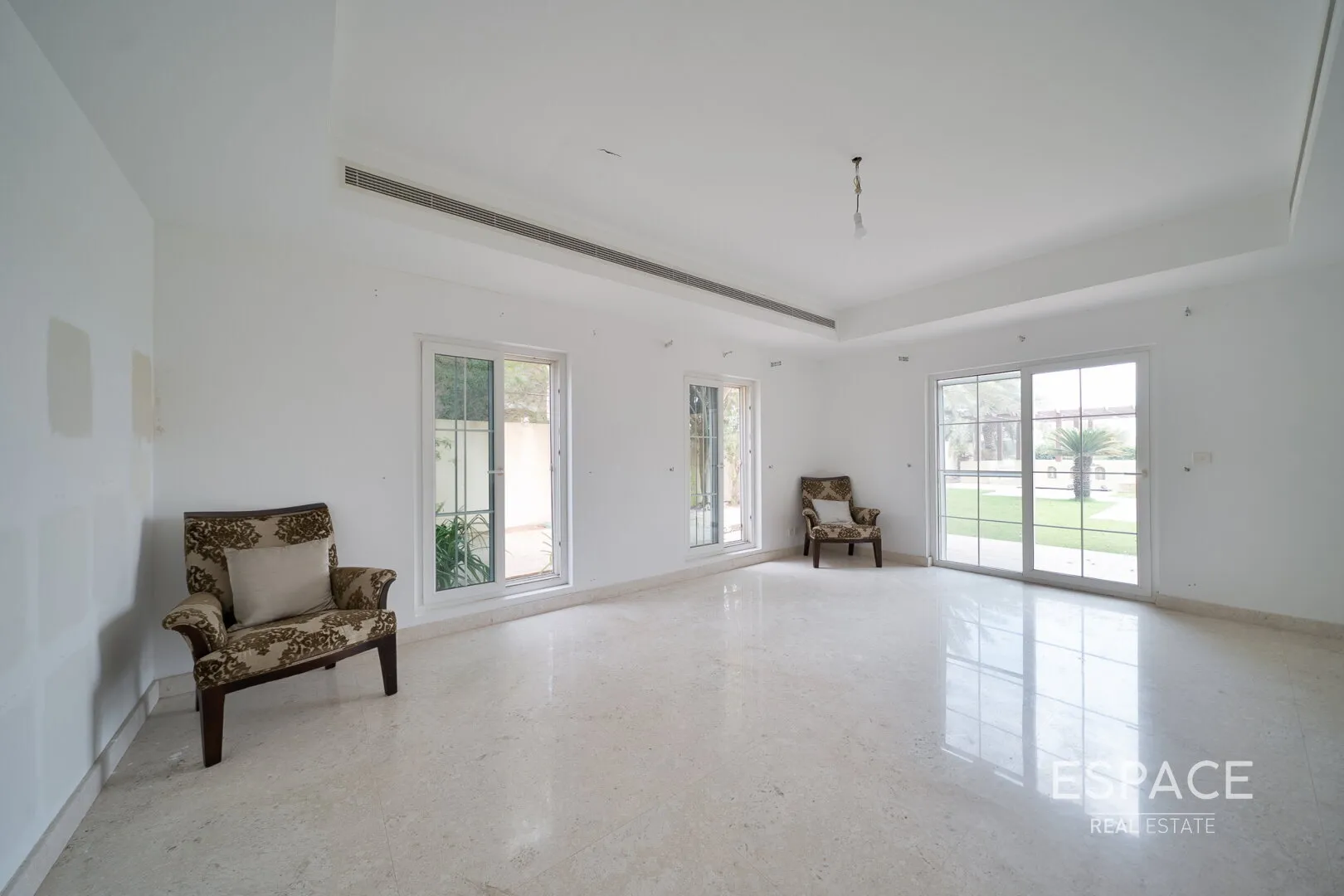 single static gallery