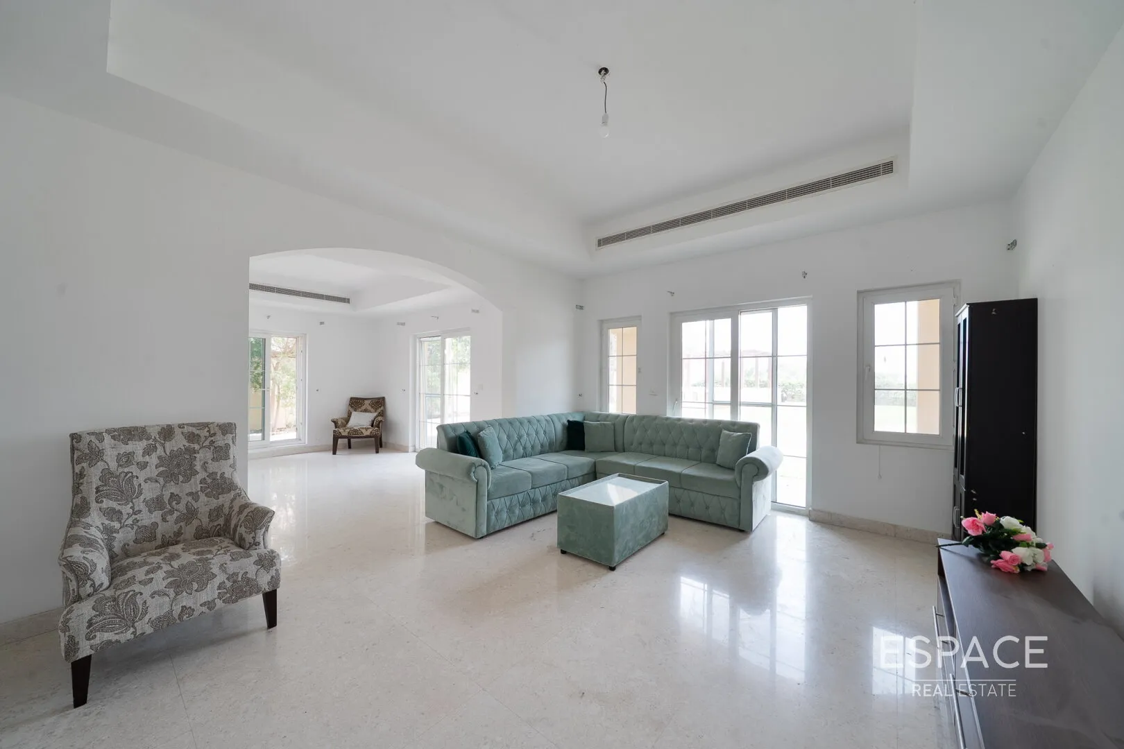 single static gallery