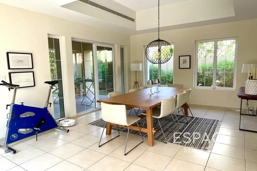 single static gallery