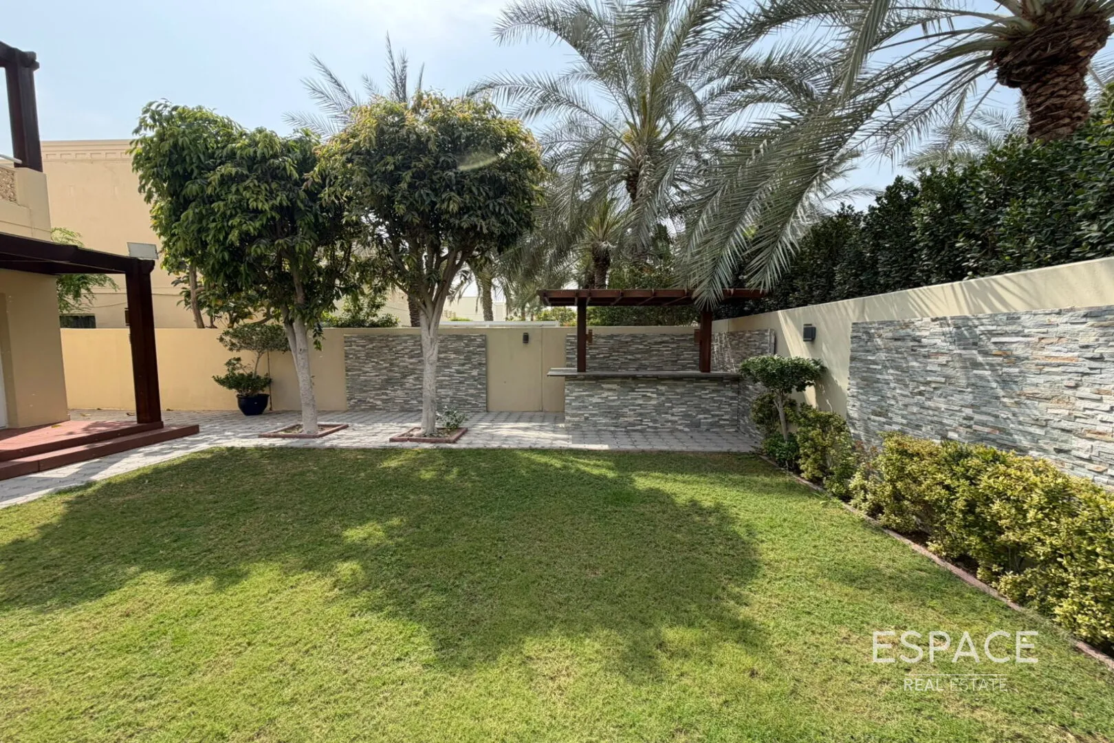 single static gallery