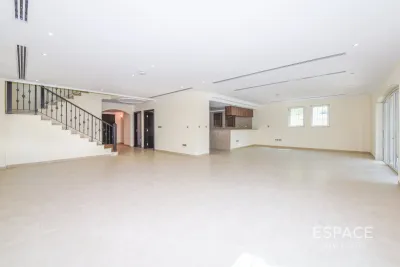 Legacy, Jumeirah Park, Dubai - Espace