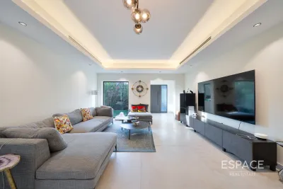 Meadows 8, Meadows, Dubai - Espace