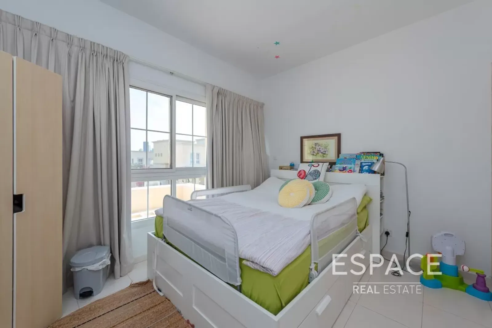 PropertiesGalleryCamera