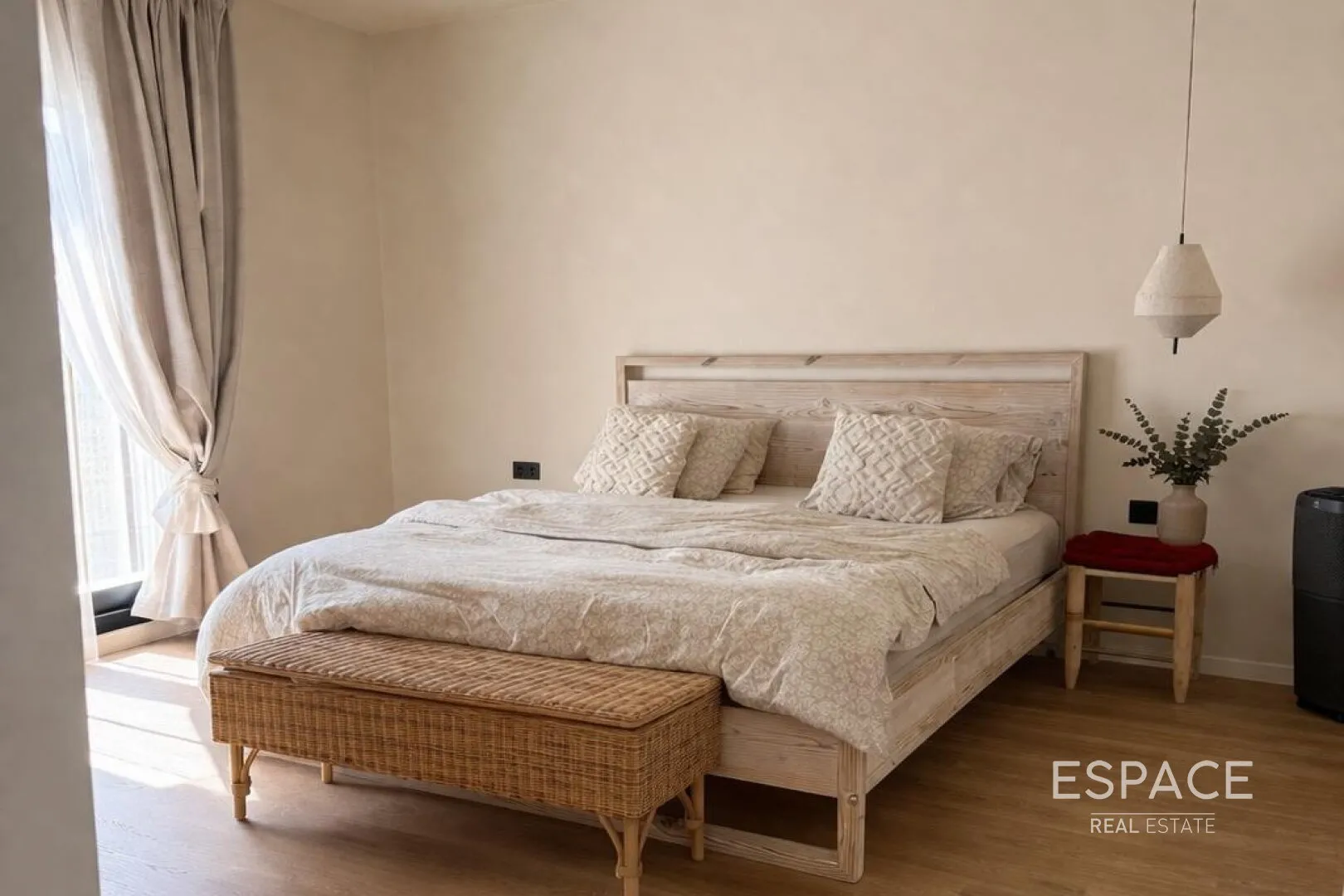 single static gallery