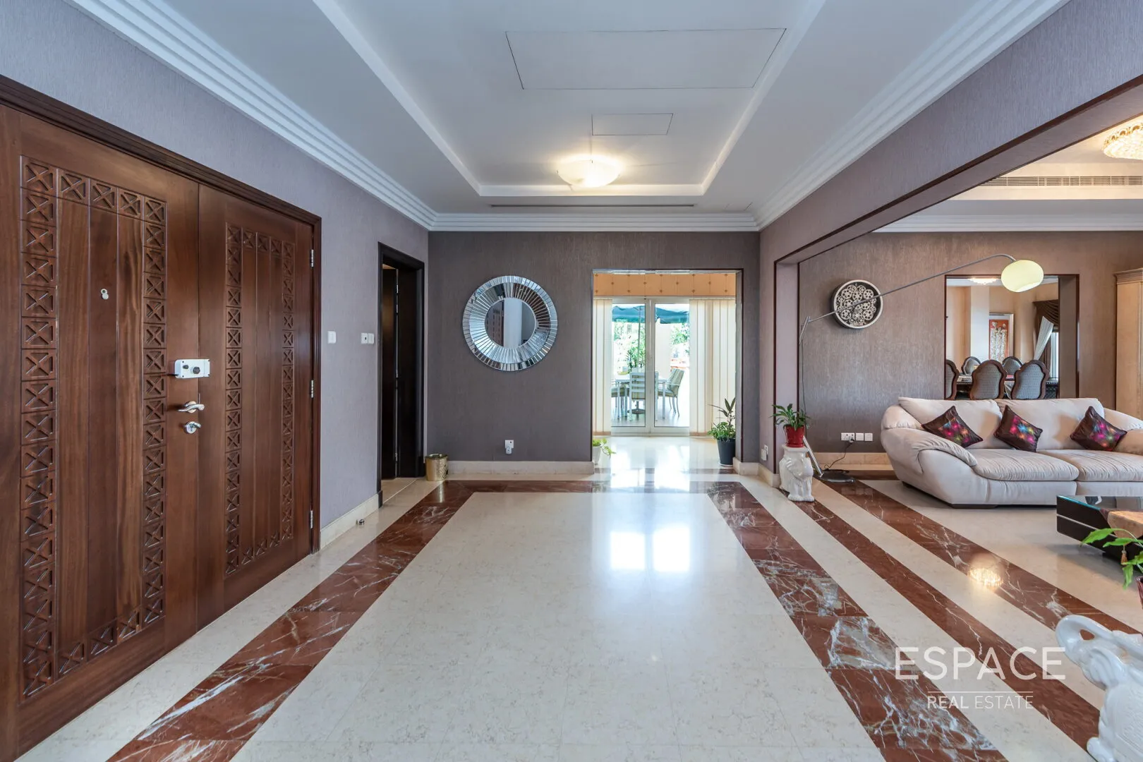 PropertiesGalleryCamera