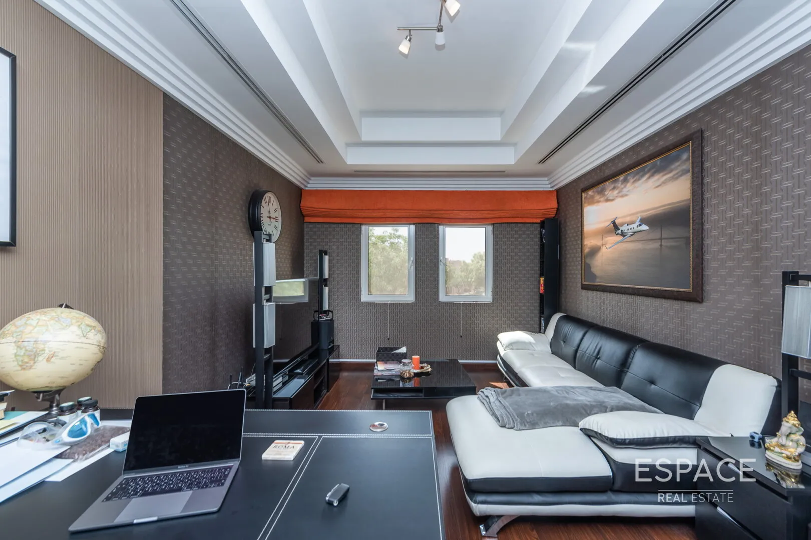 PropertiesGalleryCamera