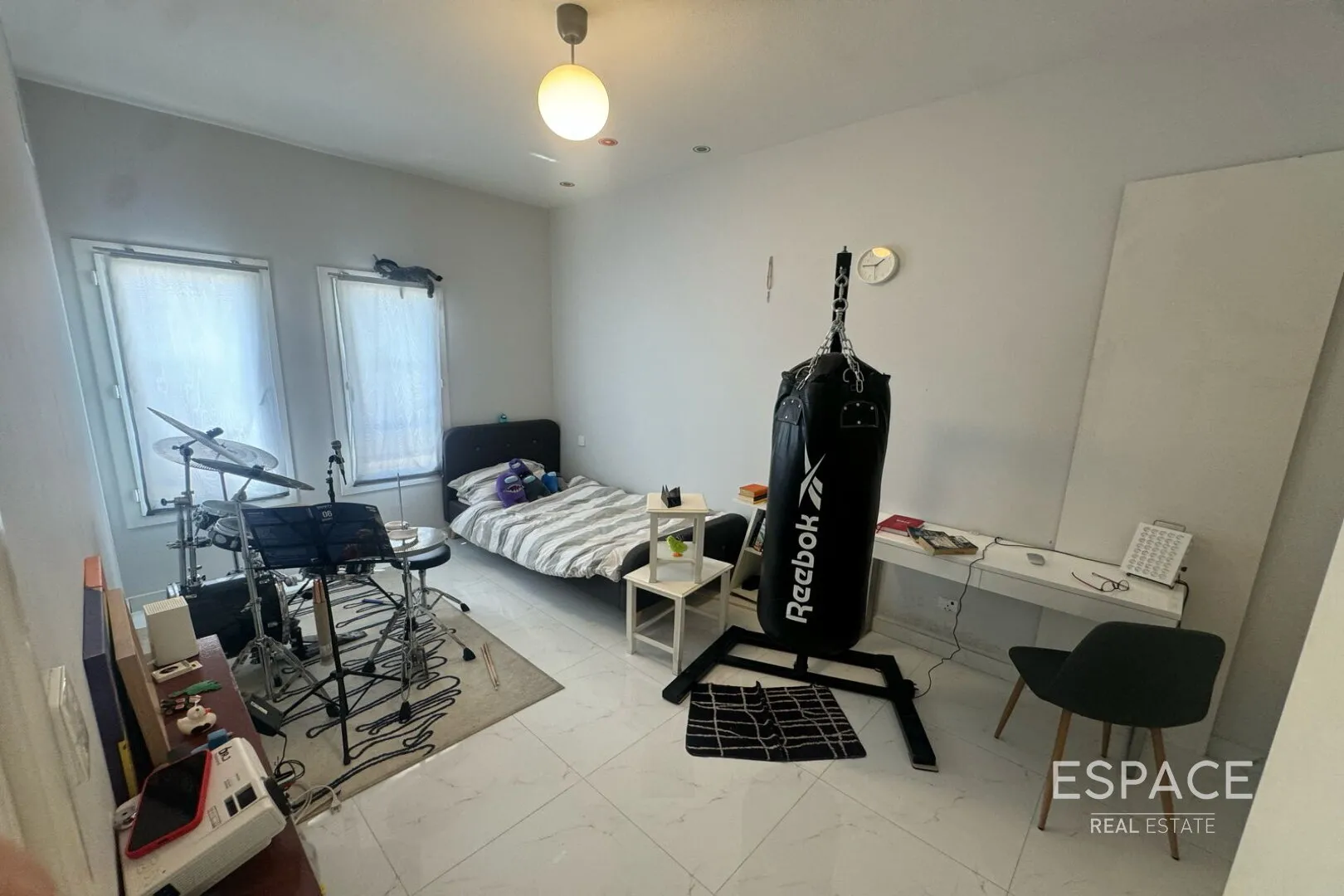 PropertiesGalleryCamera