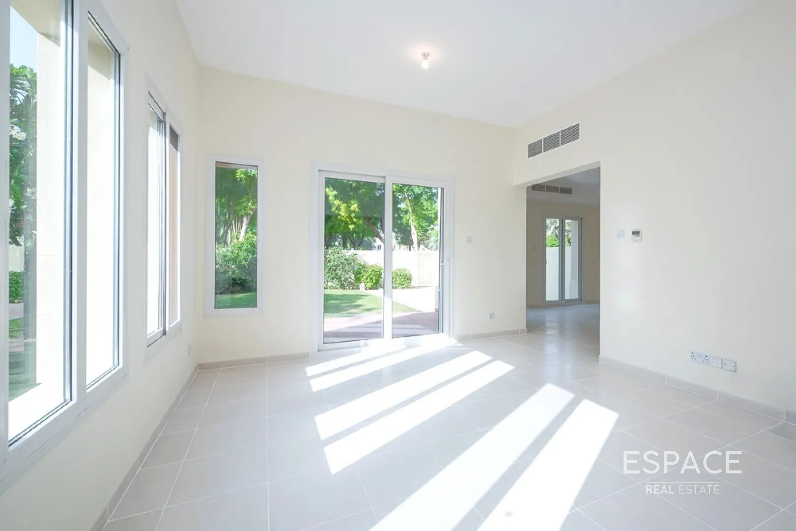 single static gallery