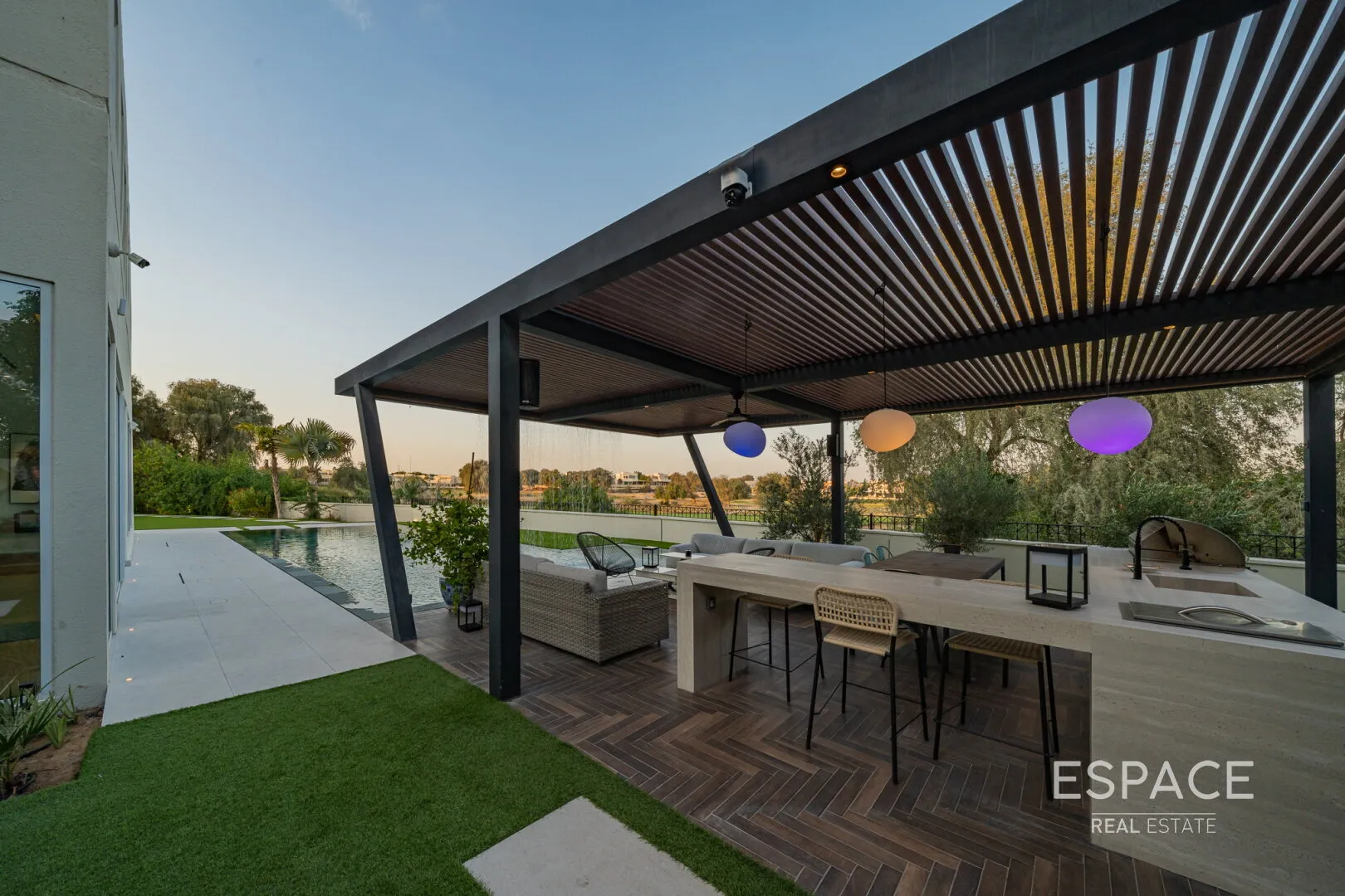 PropertiesGalleryCamera