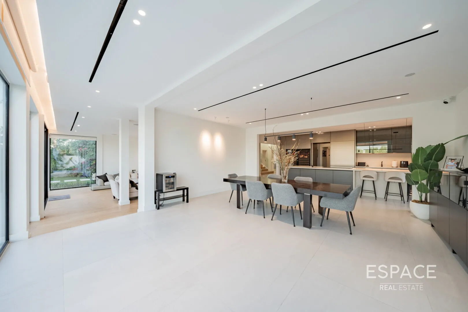 single static gallery