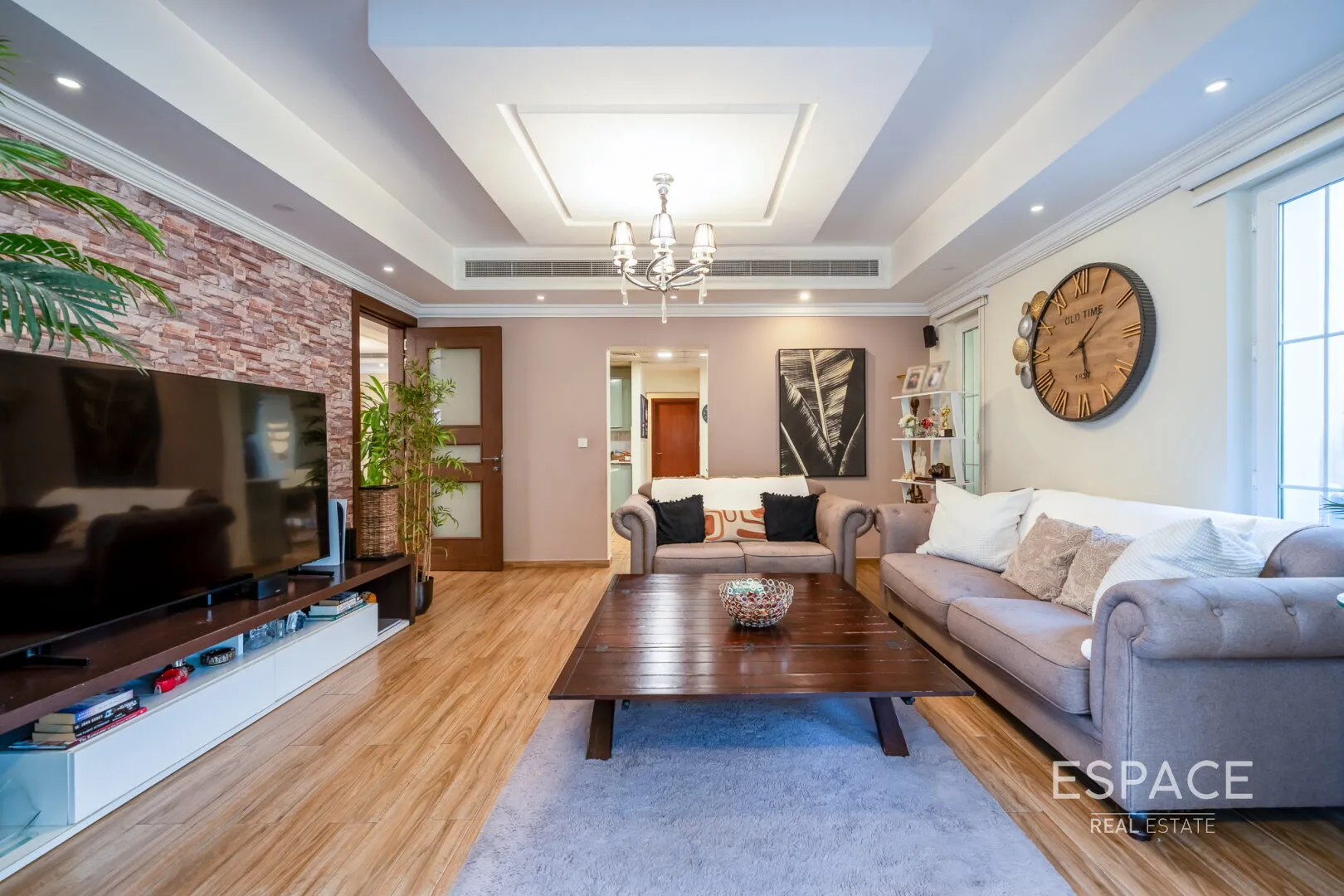 single static gallery