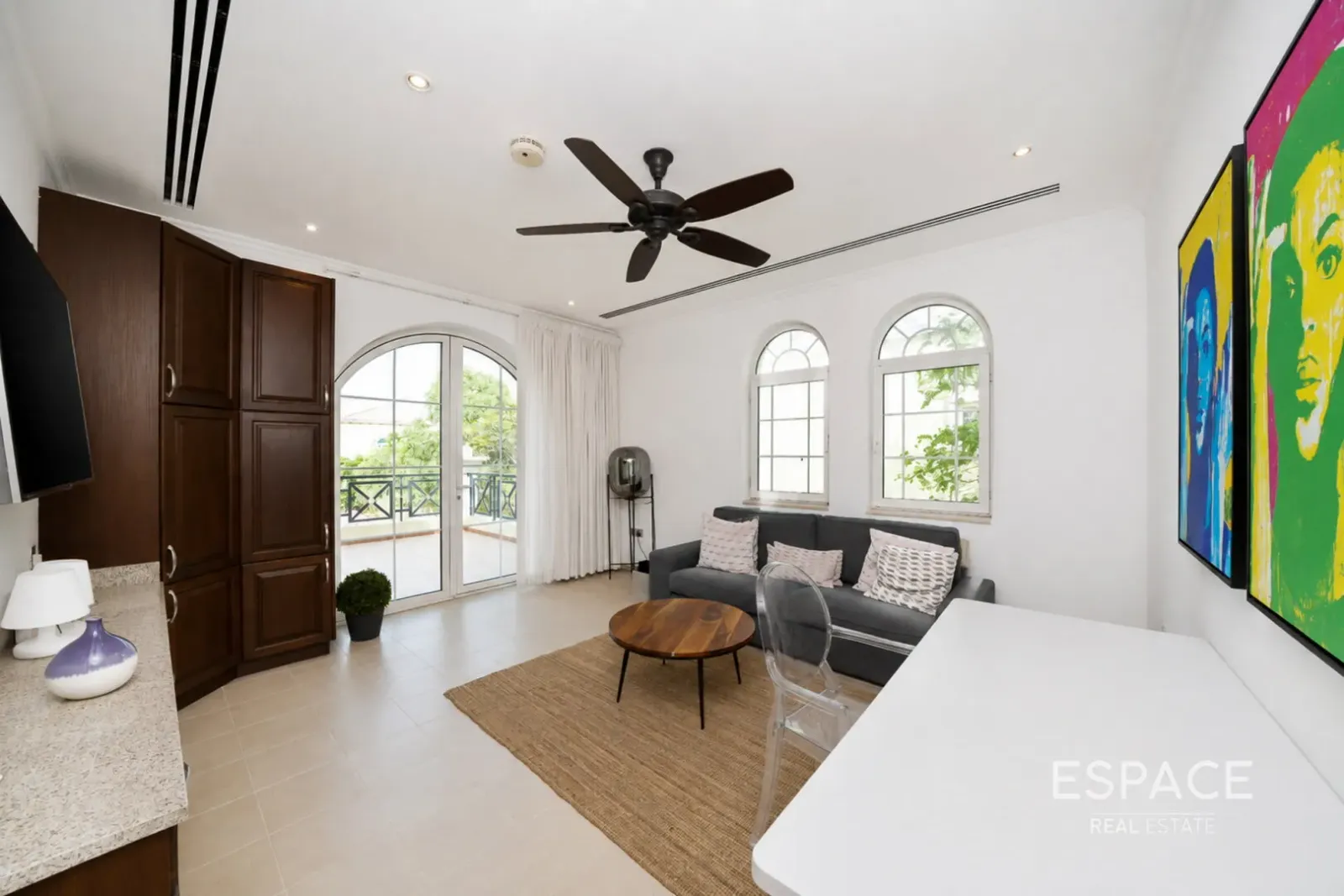 PropertiesGalleryCamera