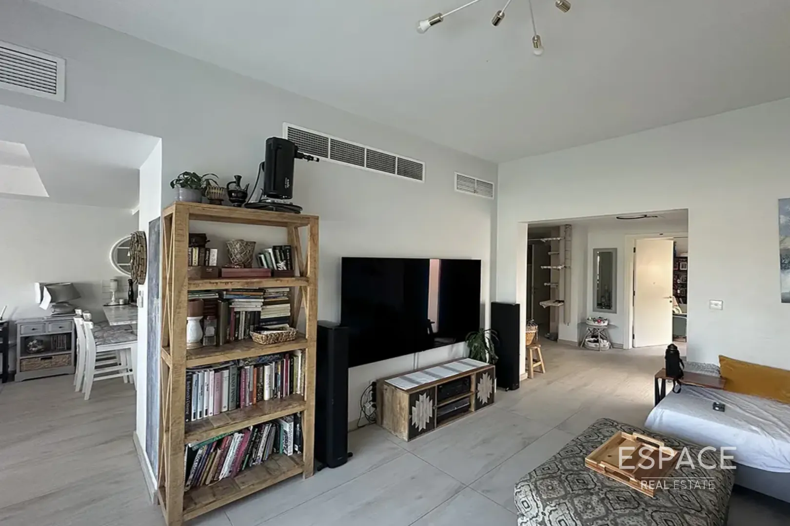 single static gallery