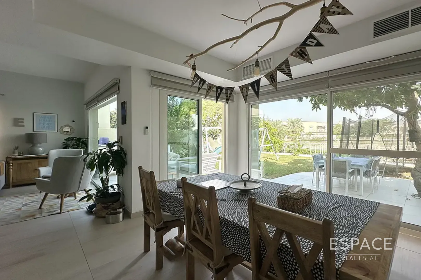 single static gallery