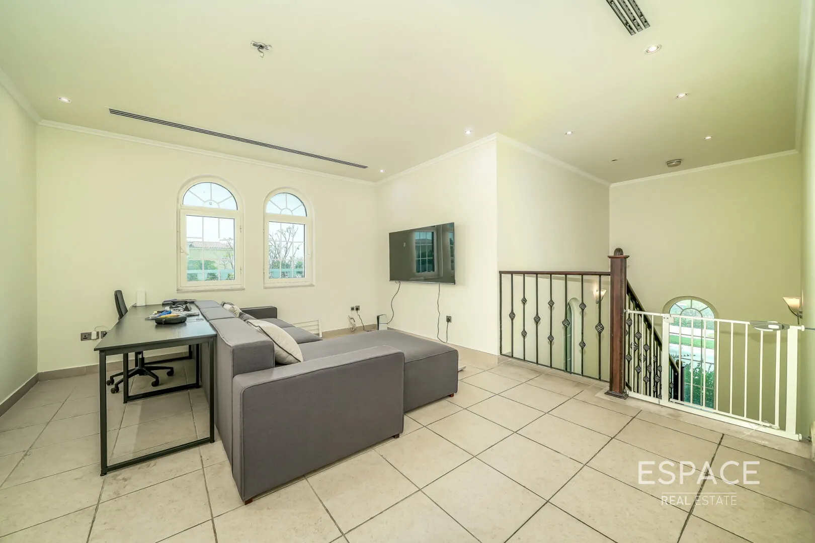 PropertiesGalleryCamera