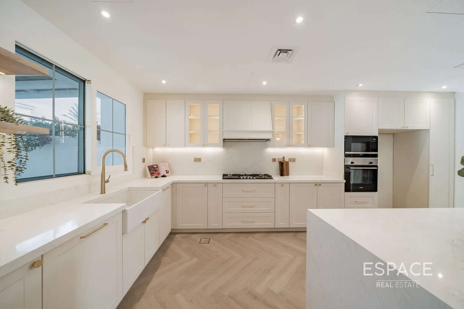 single static gallery