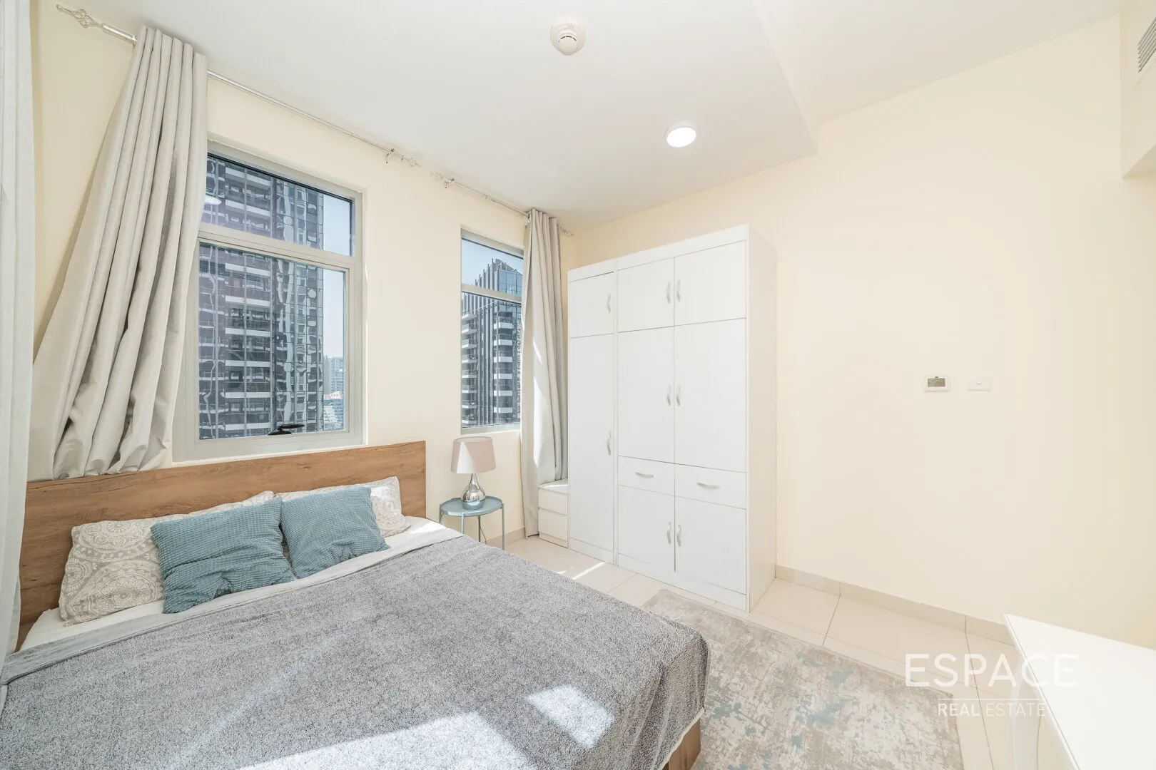 PropertiesGalleryCamera