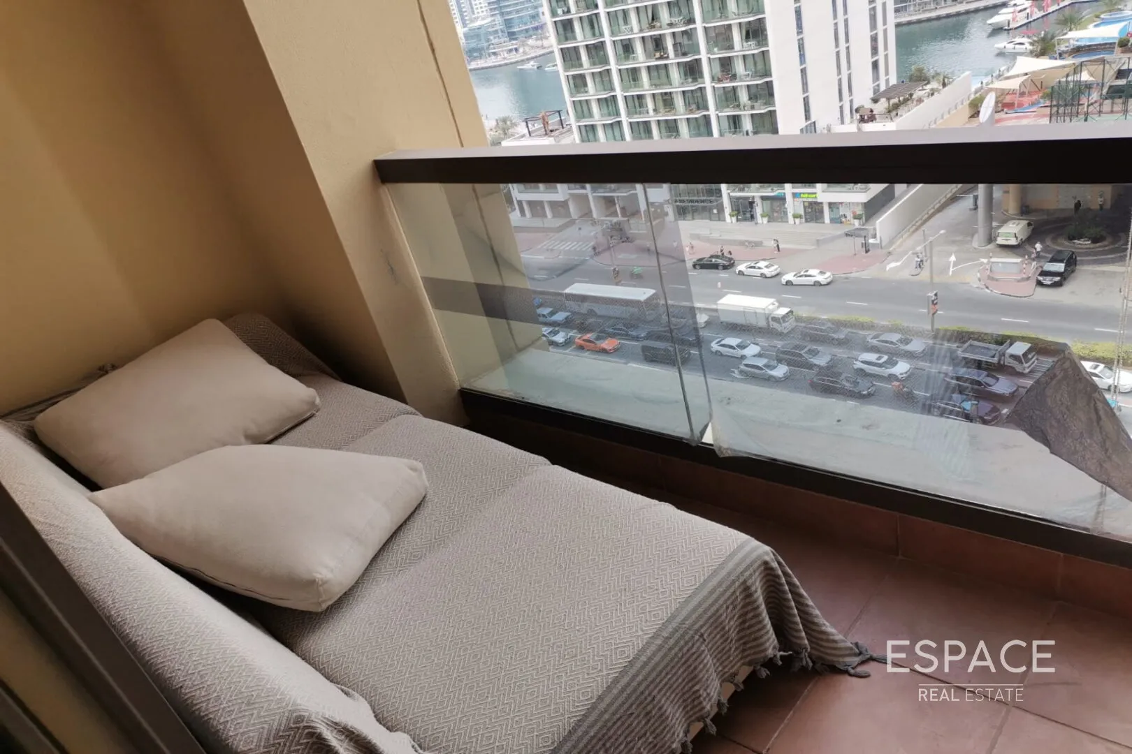 PropertiesGalleryCamera