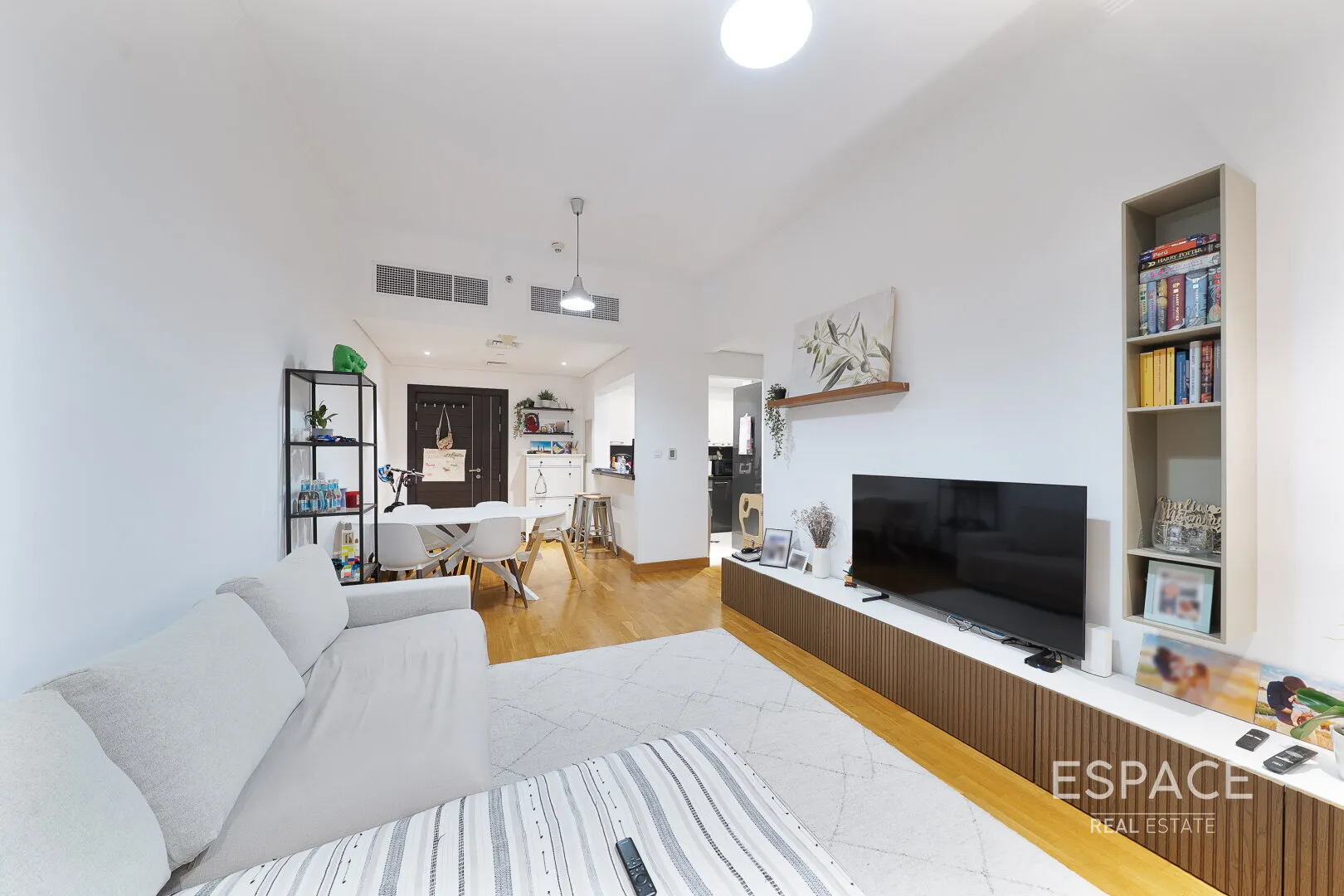 single static gallery